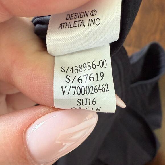 Athleta Stretch-In Skort Lightweight Sporty Tennis Activewear Golf Black Sz M - Picture 8 of 8